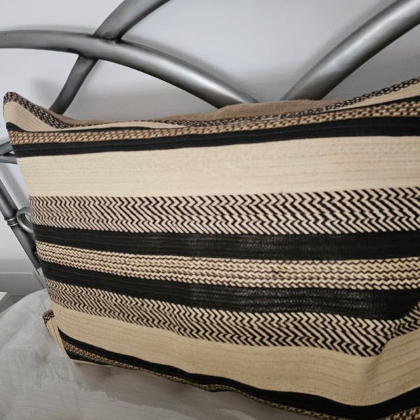 ALMOHADA GRANDE ARTESANAL